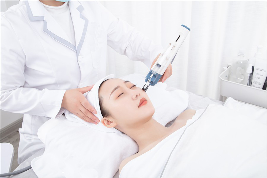 Dr.Jane服務項目-元氣煥活系列皮膚管理：15s無針水光-交聯(lián)透明質(zhì)酸鈉